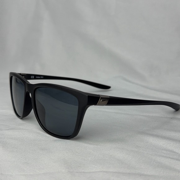 Nike City Icon DJ0890 010 Matte Black Sunglasses Frames Only 56-16 140 Men Women